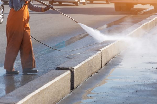 Commercial Concrete Cleaning in Shawnee