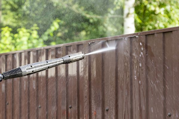 Cost of Vinyl Fence Cleaning in Shawnee