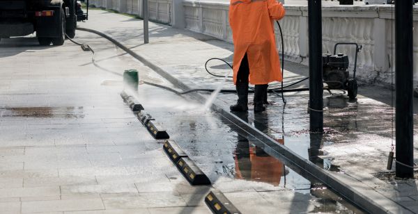 Parking Lot Pressure Washing in Shawnee