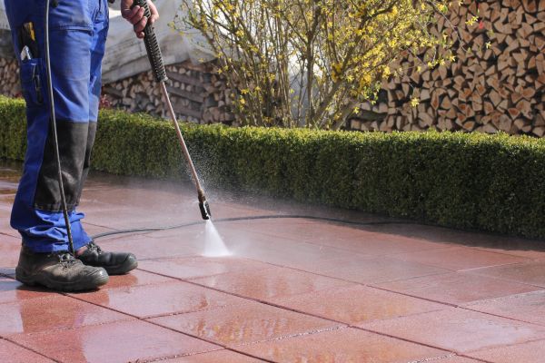 Cost of Driveway Pavers Cleaning in Shawnee