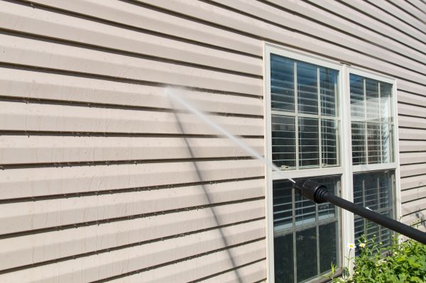 House Pressure Washing in Shawnee