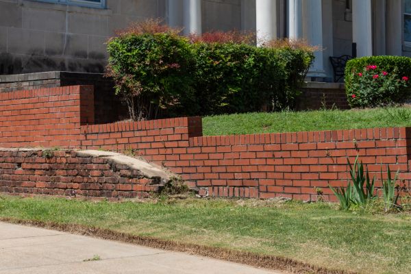 Cost of Retaining Wall Cleaning in Shawnee